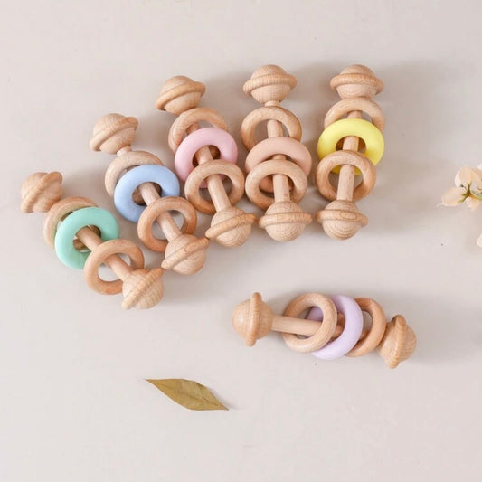 Bunte Holz-Rassel mit Silikon-Beißringen, Holzspielzeug für Babys